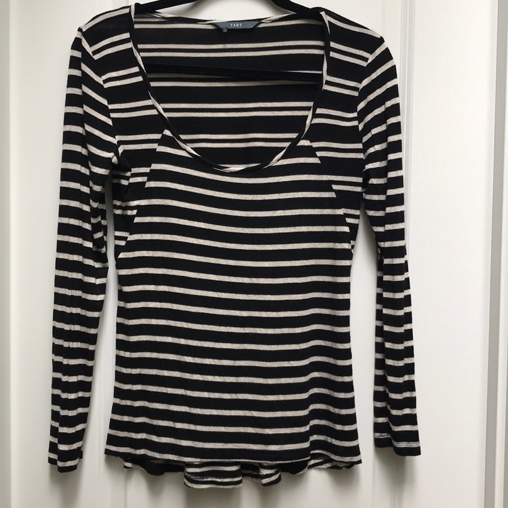 Tart scoop front striped shirt
